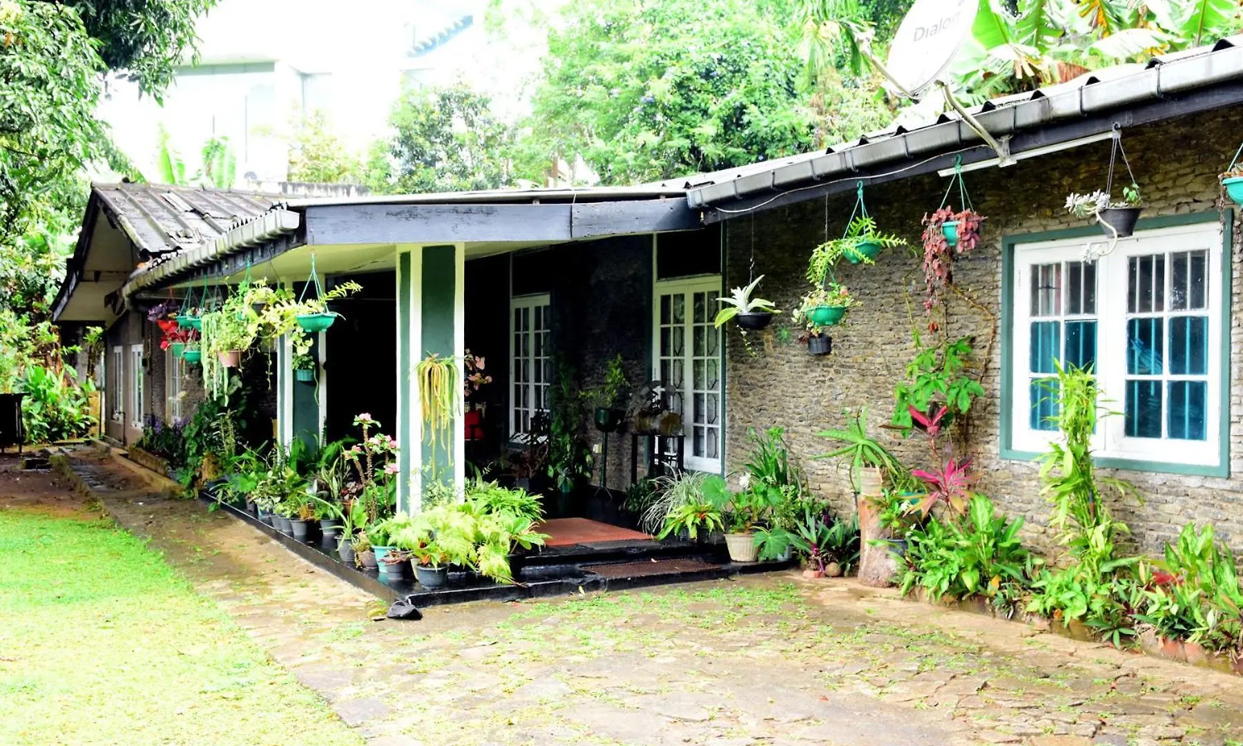 Bed & Breakfast Kandy Garden Retreat