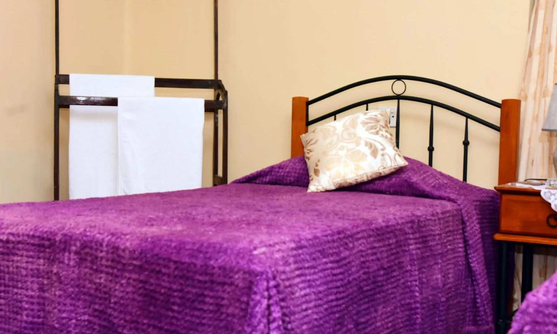 Bed & Breakfast Kandy Garden Retreat